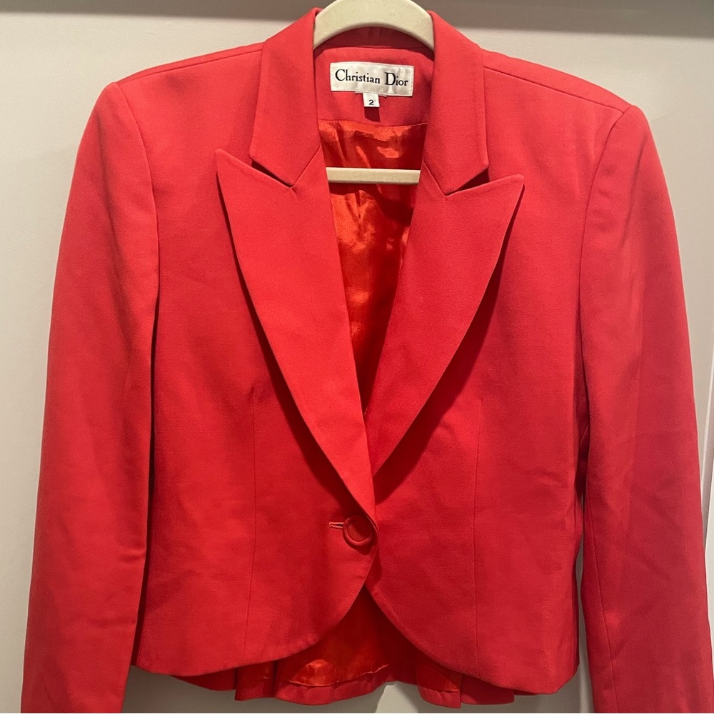 💓 CHRISTIAN DIOR BLAZOR VINTAGE 💓Bright, rich, deep pink 💓 Size 2 suit jacket